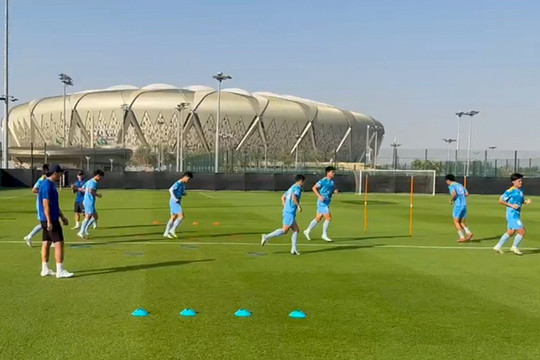 U23 Kyrgyzstan thận trọng trước sức mạnh và vũ khí bóng chết của U23 Việt Nam