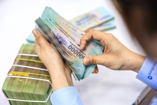 Lãi suất ngân hàng ngày 8/1/2026: Nhóm Big4 đồng loạt tăng mạnh, mức cao nhất 5%/năm