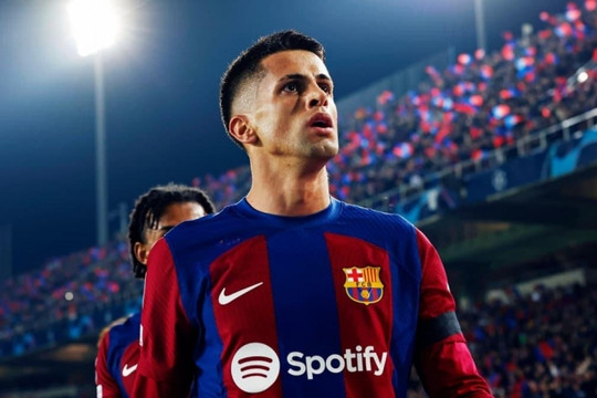 Joao Cancelo tái hợp Barcelona trong thương vụ chuyển nhượng đầy bất ngờ