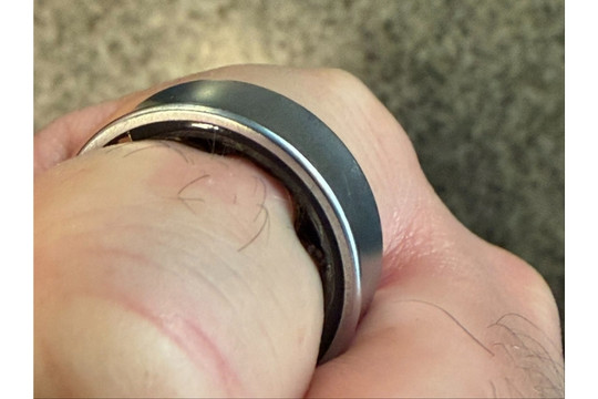 Giải mã sự cố Galaxy Ring kẹt tay: Samsung xác nhận lỗi do nứt khuôn đúc vật lý