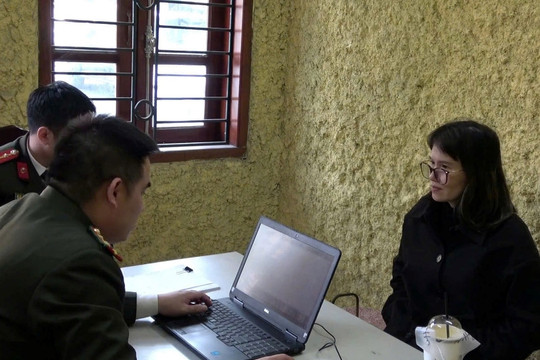 Công an TP Hà Nội bắt tạm giam Hoàng Thị Hồng Thái về tội chống Nhà nước