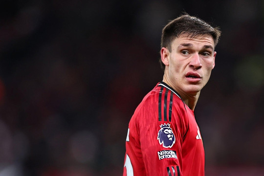 Manuel Ugarte có thể chia tay Man Utd ngay sau khi Ruben Amorim bị sa thải