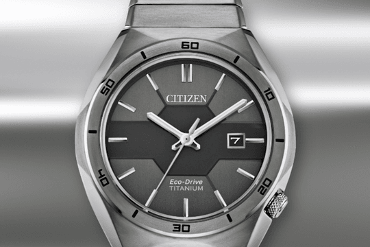 Citizen Eco-Drive AW1660-51H: Đồng hồ Super Titanium bền bỉ giảm giá mạnh trên Amazon