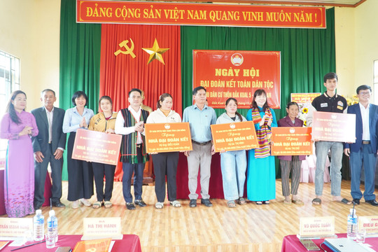 Phát huy sức mạnh đại đoàn kết toàn dân trong giai đoạn mới