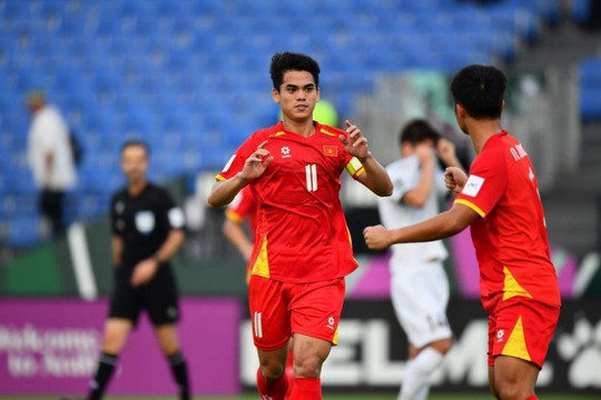 U23 Việt Nam đấu Ả Rập Xê Út: HLV Kim Sang-sik chọn tam tấu nào để săn vé tứ kết?