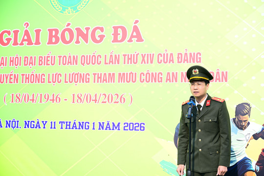 Khai mạc Giải bóng đá kỷ niệm 80 năm Ngày truyền thống lực lượng Tham mưu CAND tại Hà Nội