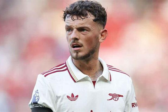 Everton lên kế hoạch giải cứu Ben White, Upamecano gia hạn dài hạn với Bayern Munich