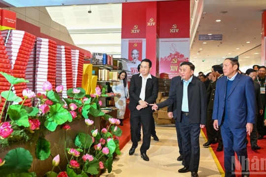 Thường trực Ban Bí thư Trần Cẩm Tú chủ trì sơ duyệt công tác tổ chức Đại hội XIV của Đảng