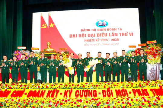 Phát huy vai trò then chốt công tác đảng, công tác chính trị ở Binh đoàn 16