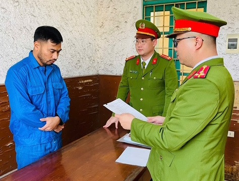 Khởi tố, bắt tạm giam nguyên Giám đốc Ngân hàng tại Quảng Ninh vì lừa đảo