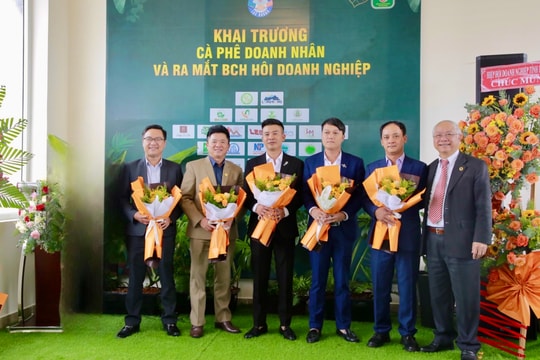 Nền tảng để khu vực tư nhân phát triển mạnh mẽ