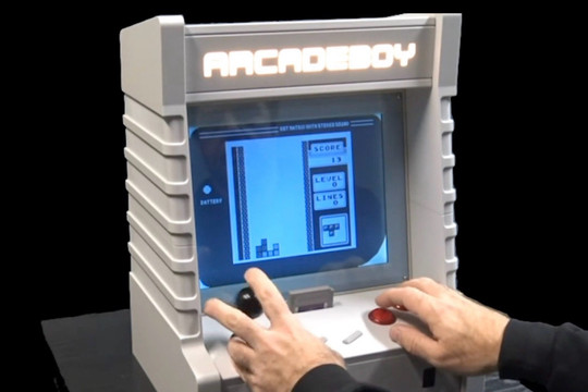 Arcadeboy: Dự án biến Nintendo Game Boy thành máy điện tử thùng với màn hình 12,1 inch
