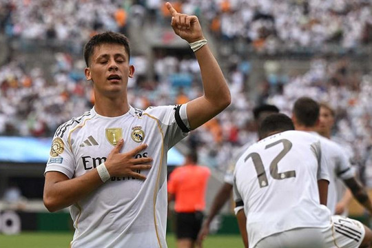 Tin chuyển nhượng 13/1: Arda Guler rời Real Madrid, Chelsea chi 300 triệu Euro nâng cấp hàng công
