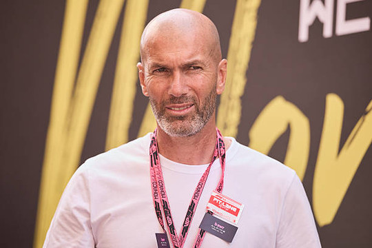 Real Madrid tìm người thay Xabi Alonso: Zinedine Zidane tái xuất hay Jurgen Klopp lộ diện?