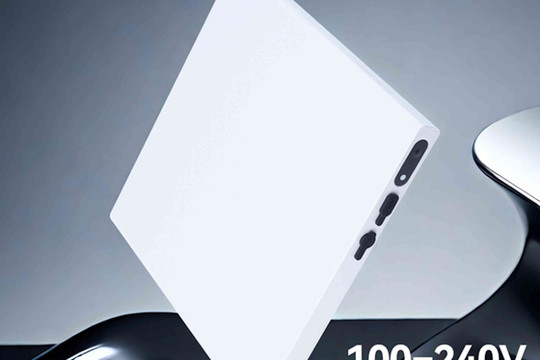 Nomad N1: Sạc dự phòng pin trạng thái rắn mỏng nhất thế giới tích hợp cổng AC