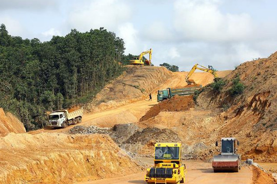 Đào đất thi công dự án có phải xin cấp phép khai thác khoáng sản?