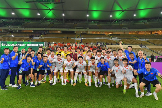 U23 Việt Nam toàn thắng vòng bảng U23 châu Á: Bản lĩnh thầy trò Kim Sang Sik