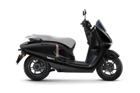 Xe máy điện Nhật Bản Honda UC3 ra mắt, Yamaha NEO’s giảm giá mạnh tại Việt Nam