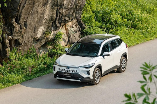 Toyota Corolla Cross 2026: Chi tiết giá lăn bánh và ưu đãi mới nhất tháng 1