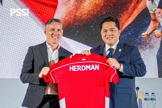 HLV John Herdman ra mắt tuyển Indonesia: World Cup không thể đến sau một đêm