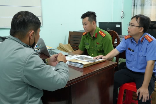 Khởi tố tài xế xe tải rượt đuổi xe khách trên đường dẫn cao tốc TP.HCM - Trung Lương