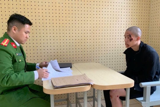 Phú Thọ khởi tố đối tượng lao xe máy vào tổ công tác CSGT để thông chốt