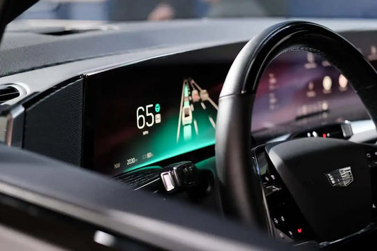 GM Super Cruise thế hệ mới: Cho phép người lái rảnh tay rảnh mắt từ năm 2028