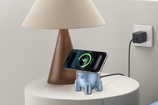 Ugreen ra mắt sạc không dây hình tên lửa hỗ trợ chuẩn Qi2 25W cho iPhone 17