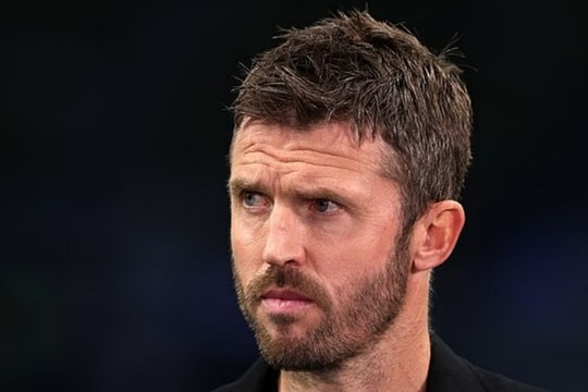 Man Utd đóng băng chuyển nhượng mùa đông: Canh bạc Michael Carrick và nỗi lo từ Tottenham