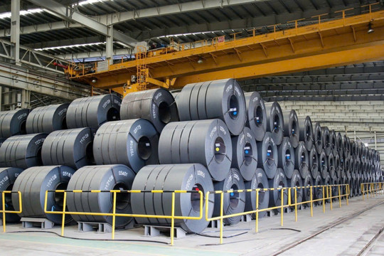 Giá thép hôm nay 16/1: Thép Trung Quốc lập đỉnh 5 tháng, giá trong nước đi ngang
