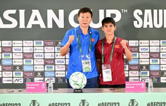 U23 Việt Nam vào tứ kết U23 châu Á 2026: 5 bài toán khó của HLV Kim Sang-sik
