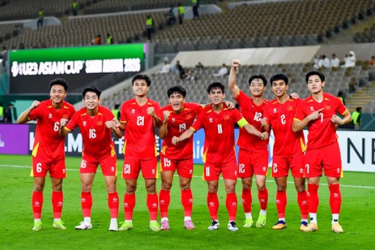 U23 Việt Nam vào bán kết: Báo Hàn đánh giá thầy trò Kim Sang-sik hay hơn cả Nhật Bản