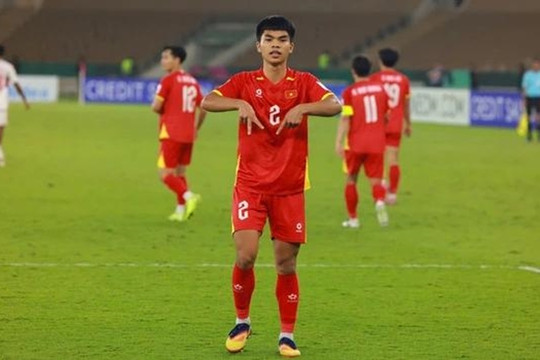 Nguyễn Lê Phát tỏa sáng giúp U23 Việt Nam hạ U23 UAE giành vé vào bán kết
