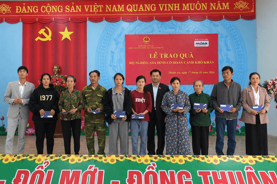 Đoàn ĐBQH tỉnh Lâm Đồng thăm, tặng quà Tết Bính Ngọ 2026