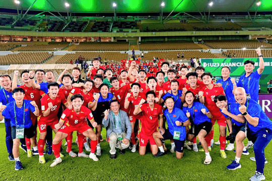 U23 Việt Nam quyết đấu U23 Trung Quốc: Em họ Công Phượng và lời hứa đặc biệt tại bán kết