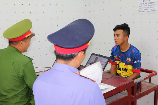 Đồng Tháp: Khởi tố đối tượng siết cổ người phụ nữ để cướp tài sản