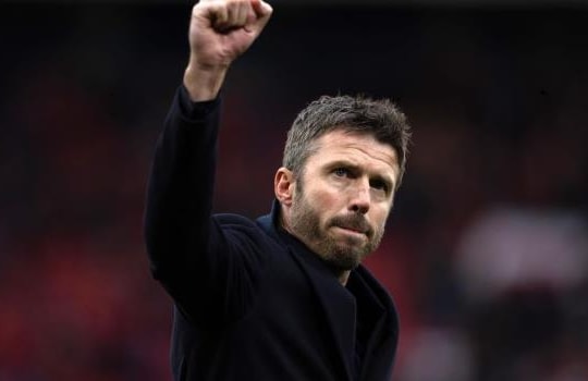 Carrick hồi sinh đôi cánh Man Utd, đánh bại Man City 2-0 tại Old Trafford