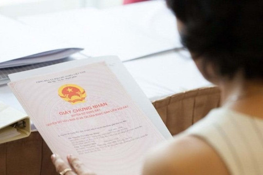 Chi phí sang tên sổ đỏ mới nhất: Các loại thuế và lệ phí bắt buộc