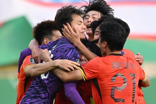 U23 Việt Nam đối đầu "khối kim cương" Trung Quốc: Thử thách từ hàng thủ chưa lọt lưới