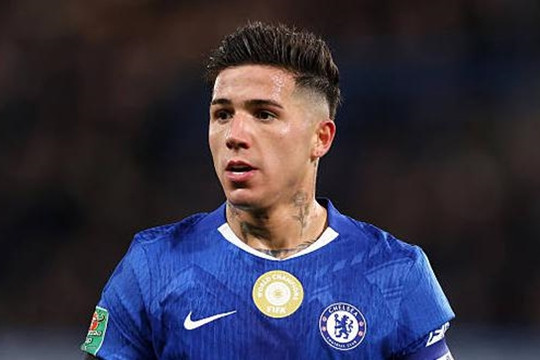 Chelsea bỏ ngỏ khả năng bán Enzo Fernandez cho Real Madrid, MU liên hệ HLV Xavi