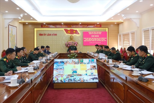 Bộ CHQS tỉnh Lâm Đồng tổ chức đưa cán bộ chính quy về cấp xã đảm bảo yêu cầu