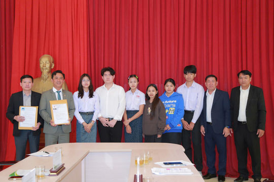 Lâm Đồng tiếp nhận lưu học sinh Lào
