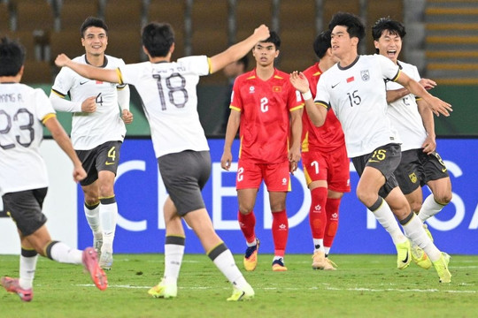 U23 Việt Nam thua trắng U23 Trung Quốc 0-3: Cựu trợ lý thầy Park sốc vì thất bại quá dễ