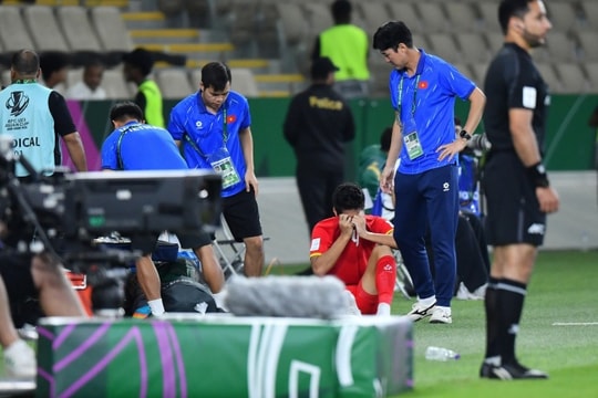 U23 Việt Nam thua nhưng những gì thầy trò HLV Kim Sang-sik thể hiện đã chạm đến trái tim người hâm mộ