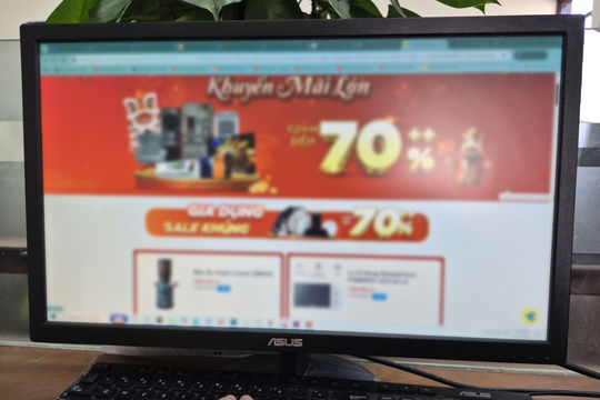 Mua hàng trên mạng: Tỉnh táo để không mua theo cảm xúc
