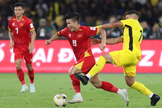 HLV Kim Sang-sik đôn dàn sao trẻ U23 lên tuyển Việt Nam cho trận đấu Malaysia