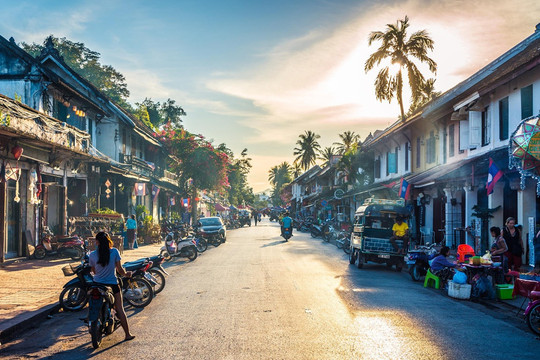 Lào: Hành trình 8 ngày 7 đêm khám phá vẻ đẹp nguyên sơ với 12 triệu đồng