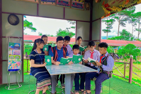Điểm tựa giáo dục cho học sinh vùng khó