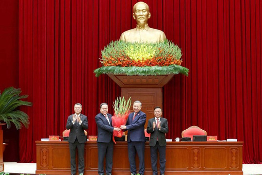 14th National Party Congress wraps up with success