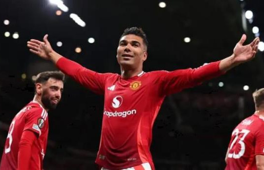 Di sản 119 triệu bảng của Casemiro tại Manchester United: Từ 'liều thuốc giảm đau' đến biểu tượng chuyên nghiệp
